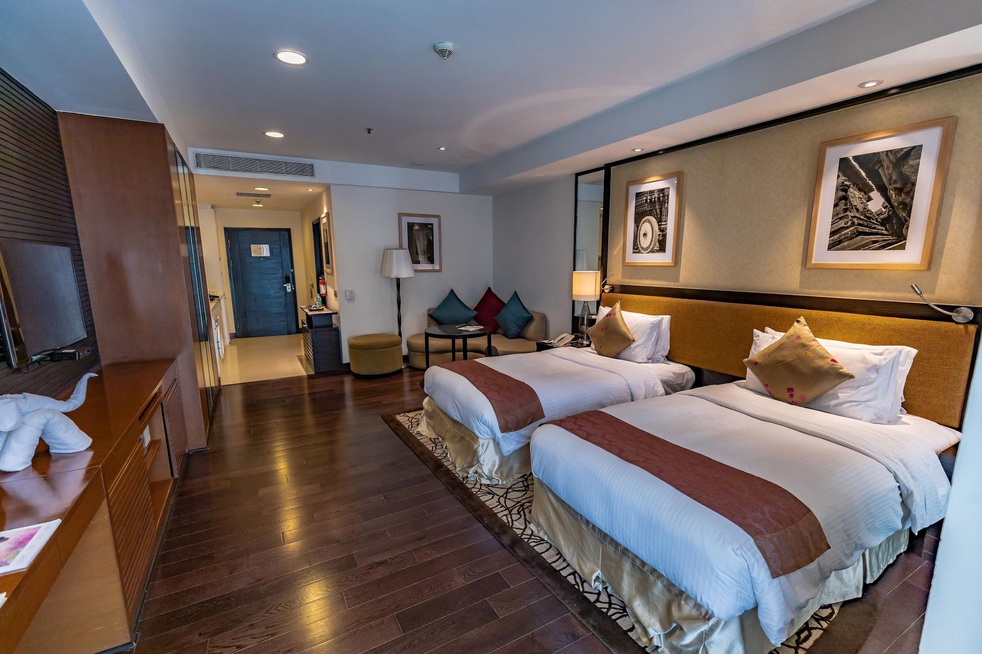 Somerset Greenways Apartment *